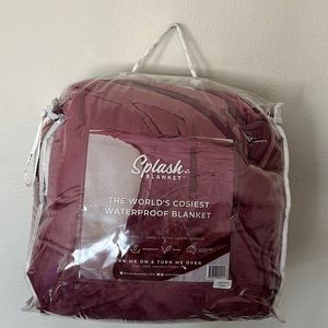 NWT Splash blanket